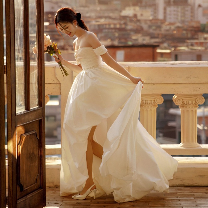 فستان زفاف بسيط بكتف واحد بدون - مراجعة Photography Natural Lighting وسعره