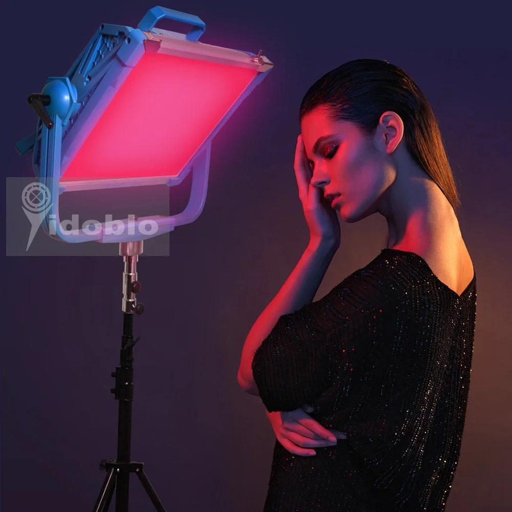 ضوء لوحة LED RGBW بقوة 200 واط - مراجعة Photography Lighting Ai وسعره