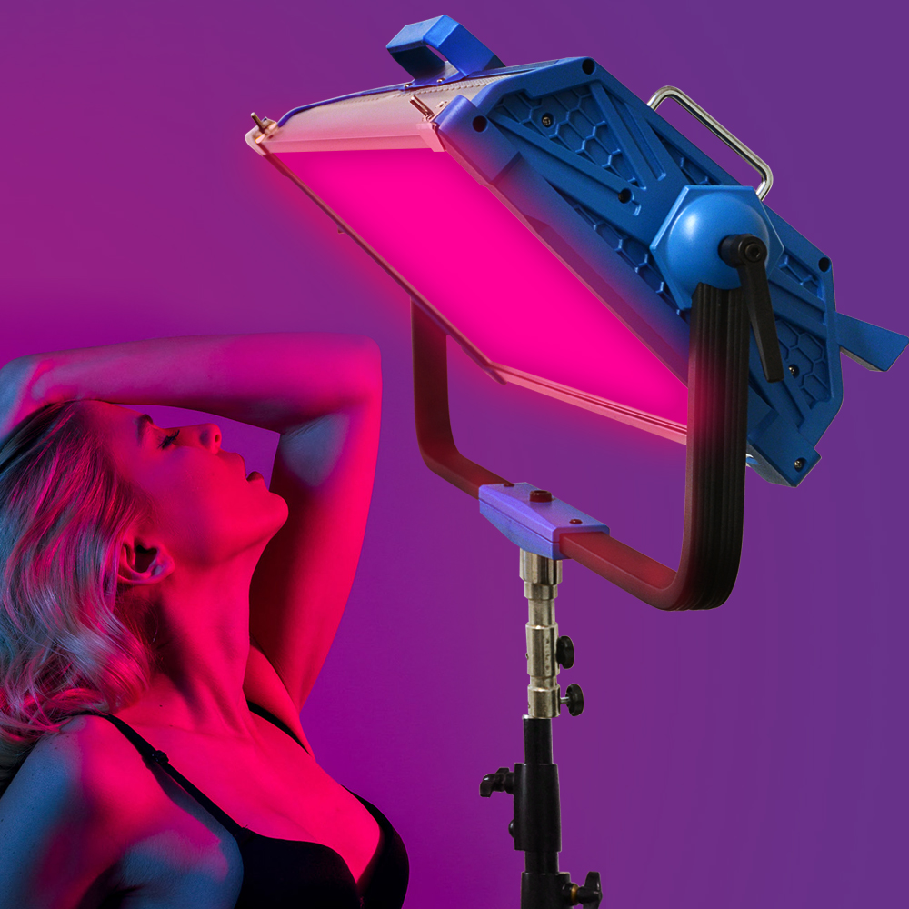 مصباح لوحي LED بقوة 300 واط RG - مراجعة Photography Lighting Ai وسعره